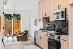 9298 N New York Ave, Portland, OR 97203 - Photo 5