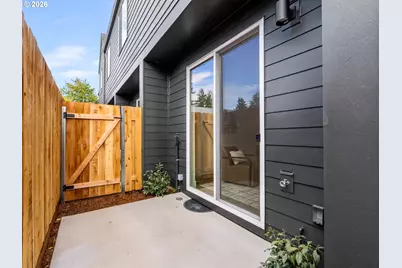 9298 N New York Ave #6, Portland, OR 97203 - Photo 13