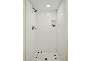 4305 SE Ash St, Portland, OR 97215 - Photo 37
