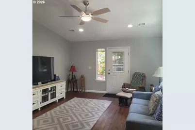 5630 Hacienda Ave, Lincoln City, OR 97367 - Photo 13