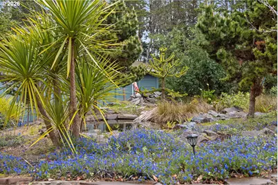 5740 Palisades Dr, Lincoln City, OR 97367 - Photo 37