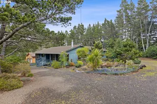 5740 Palisades Dr, Lincoln City, OR 97367 - Photo 37
