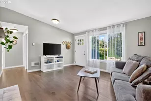 2811 SW Spring Garden St, Portland, OR 97219 - Photo 9