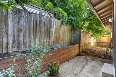 2811 SW Spring Garden St, Portland, OR 97219 - Photo 29