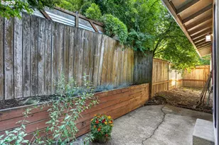 2811 SW Spring Garden St, Portland, OR 97219 - Photo 29