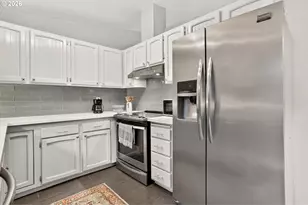 2811 SW Spring Garden St, Portland, OR 97219 - Photo 17