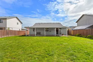 247 Loganberry St, Woodland, WA 98674 - Photo 37