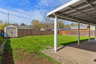 247 Loganberry St, Woodland, WA 98674 - Photo 33