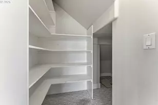 13979 NW Greenwood Dr, Portland, OR 97229 - Photo 39