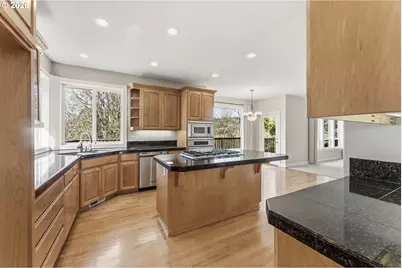 13979 NW Greenwood Dr, Portland, OR 97229 - Photo 11