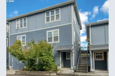 130 SE 119th Ave, Portland, OR 97216 - Photo 1