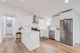 604 S Vermont St, Portland, OR 97219 - Photo 31