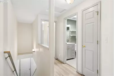 360 NE 78th Ave, Portland, OR 97213 - Photo 13