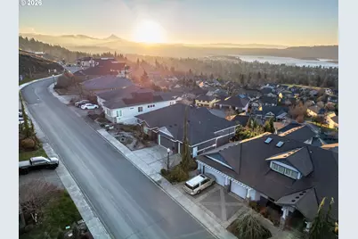 430 N Y St, Washougal, WA 98671 - Photo 3