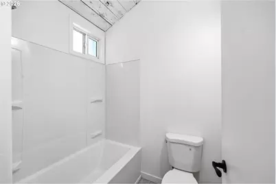 7048 Glacier Dr, Springfield, OR 97478 - Photo 17