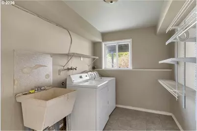 1645 SW 27th St, Gresham, OR 97080 - Photo 33