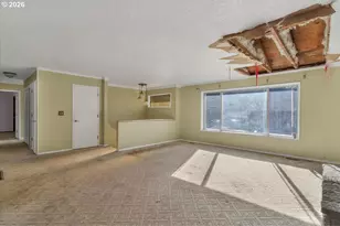 1645 SW 27th St, Gresham, OR 97080 - Photo 3