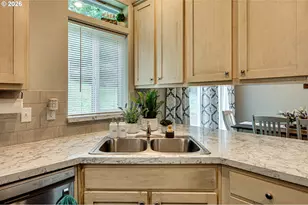 1020 Harmony Dr, Longview, WA 98632 - Photo 5