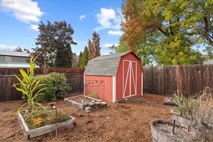 240 E Jersey St, Gladstone, OR 97027 - Photo 37