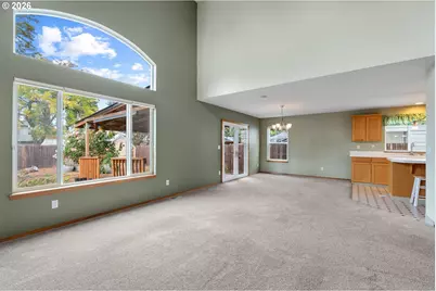 240 E Jersey St, Gladstone, OR 97027 - Photo 9