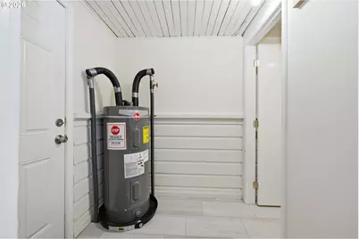 245 W 13th Ave, Eugene, OR 97401 - Photo 17