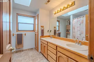 10933 NE Sherwood Dr, Vancouver, WA 98686 - Photo 19