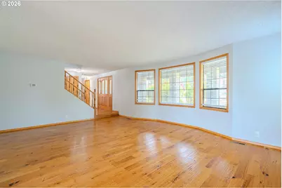 10933 NE Sherwood Dr, Vancouver, WA 98686 - Photo 5