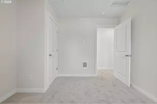 9281 E Burnside St, Portland, OR 97216 - Photo 15