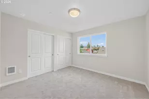 9281 E Burnside St, Portland, OR 97216 - Photo 11