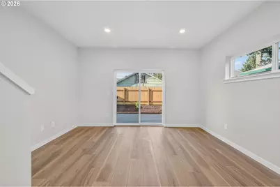 9281 E Burnside St, Portland, OR 97216 - Photo 7