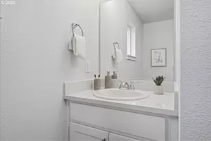 9281 E Burnside St, Portland, OR 97216 - Photo 27