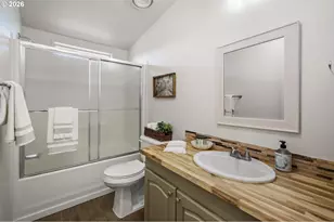 1699 N Terry St, Eugene, OR 97402 - Photo 29