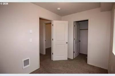 12140 SE Bush St, Portland, OR 97266 - Photo 7