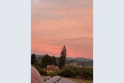 459 Lydia St, Yoncalla, OR 97499 - Photo 29