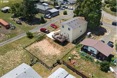 459 Lydia St, Yoncalla, OR 97499 - Photo 23