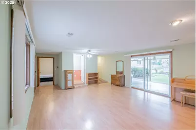 1110 Cascade Dr, Lebanon, OR 97355 - Photo 13