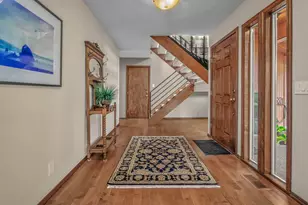 10647 NW Brooks Rd, Portland, OR 97231 - Photo 3