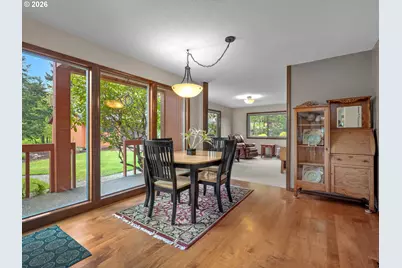 10647 NW Brooks Rd, Portland, OR 97231 - Photo 11
