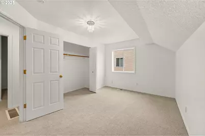 14951 SE Paddington Rd, Clackamas, OR 97015 - Photo 17