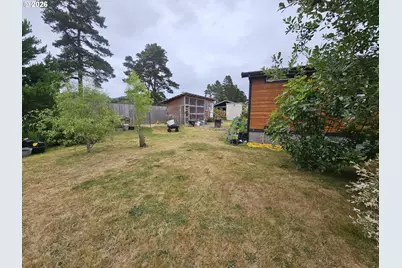 900 Railroad Ave, Lakeside, OR 97449 - Photo 23