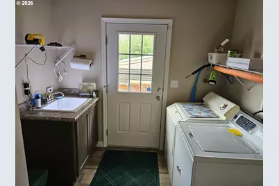 900 Railroad Ave, Lakeside, OR 97449 - Photo 9