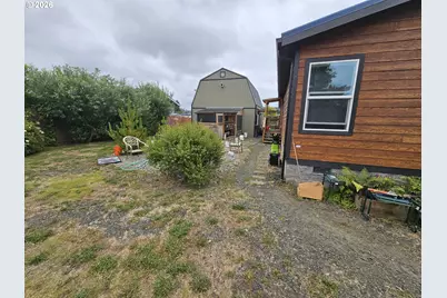 900 Railroad Ave, Lakeside, OR 97449 - Photo 25