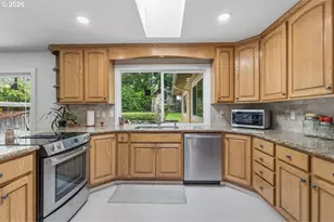 9890 SW Grabhorn Rd, Beaverton, OR 97007 - Photo 9