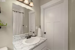 3645 SE Center St, Portland, OR 97202 - Photo 17