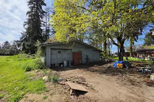 3910 S Santiam Hwy, Lebanon, OR 97355 - Photo 5