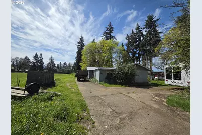 3910 S Santiam Hwy, Lebanon, OR 97355 - Photo 3