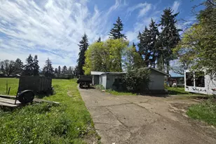 3910 S Santiam Hwy, Lebanon, OR 97355 - Photo 3