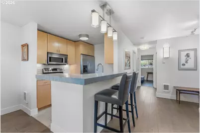 200 Burnham Rd #103, Lake Oswego, OR 97034 - Photo 9
