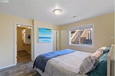 259 S Pacific St, Rockaway Beach, OR 97136 - Photo 13