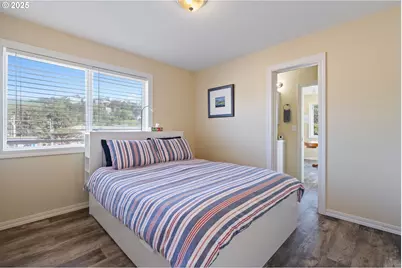259 S Pacific St, Rockaway Beach, OR 97136 - Photo 27
